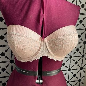 Maidenform strapless bra New 38DD